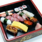 刺身花盛り ハマグルメとも栄鮨